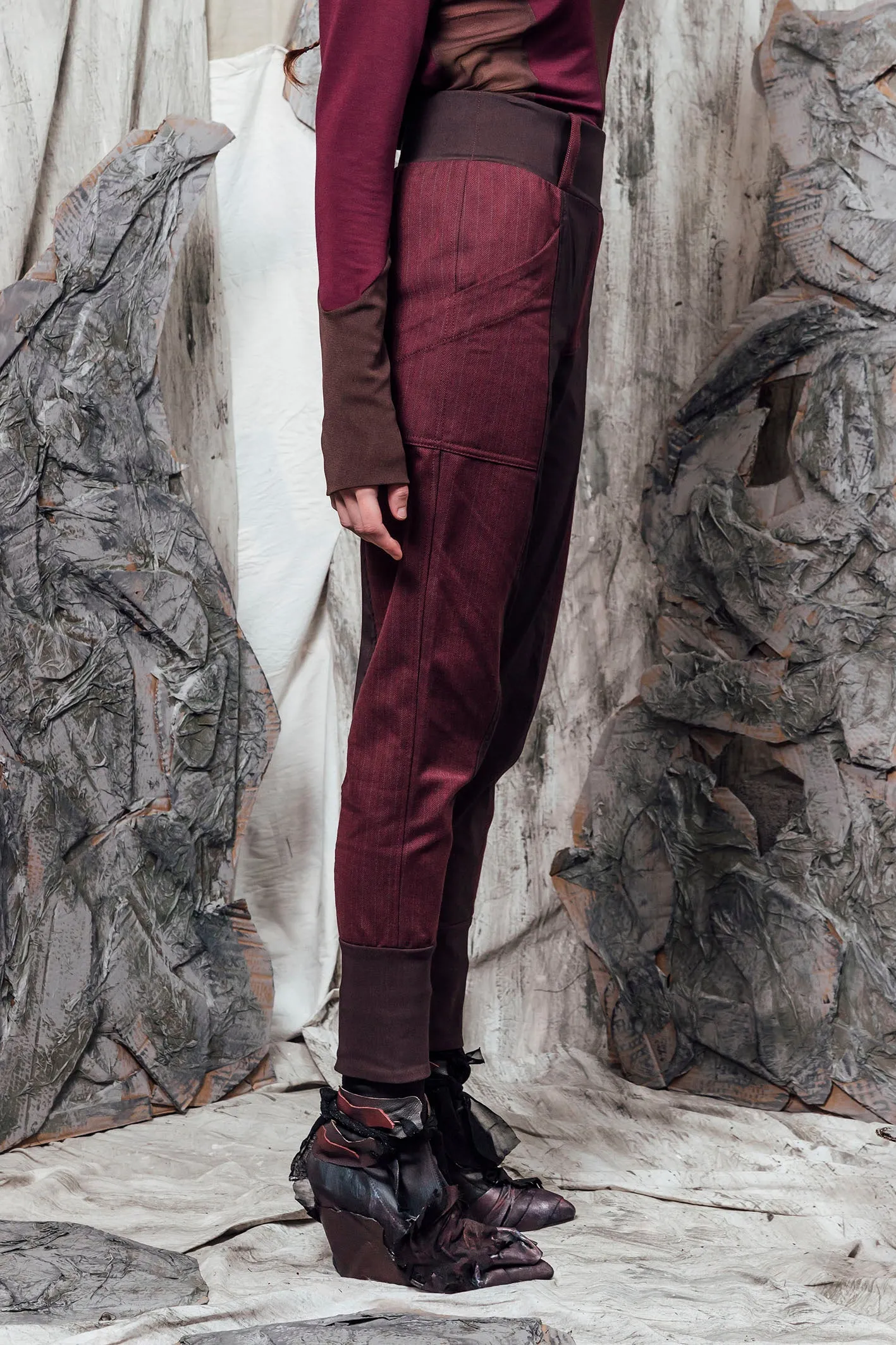 AW24 CORTEZ SLIM PANTS - TAWNY PORT