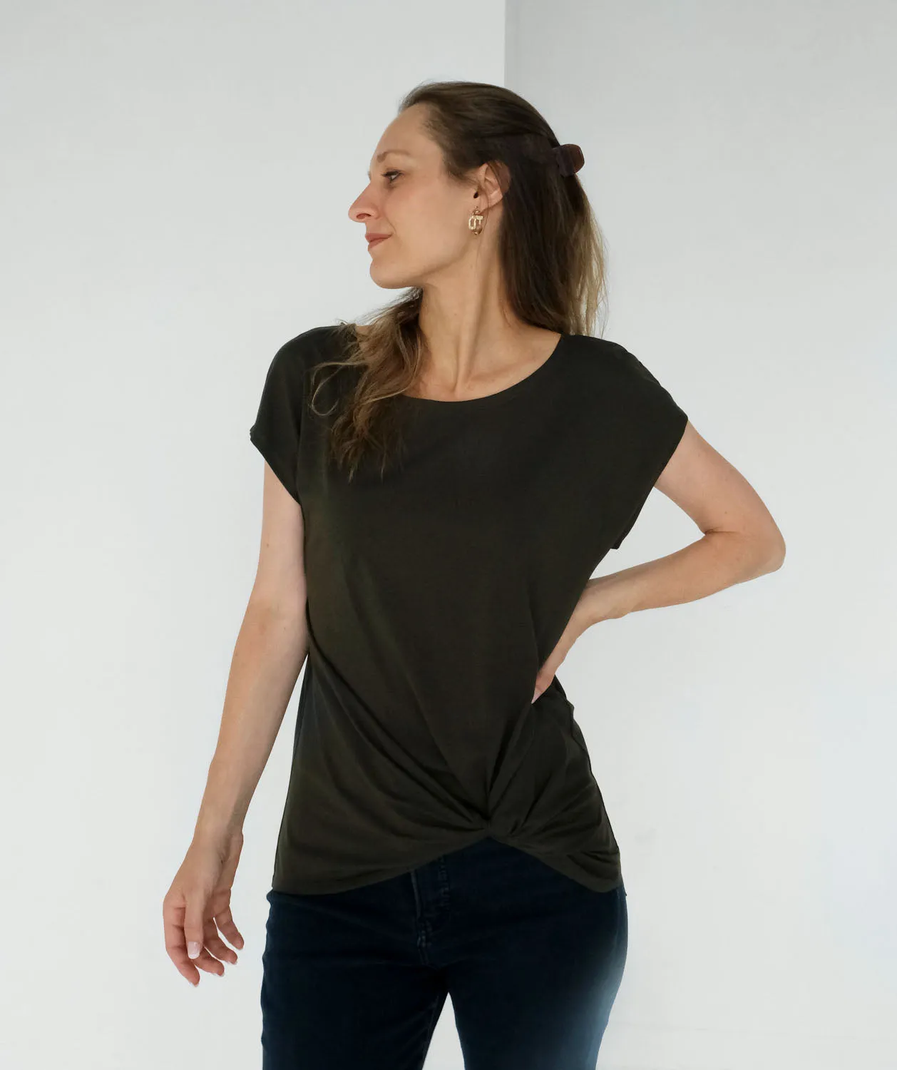 SITA tee in Dark Olive