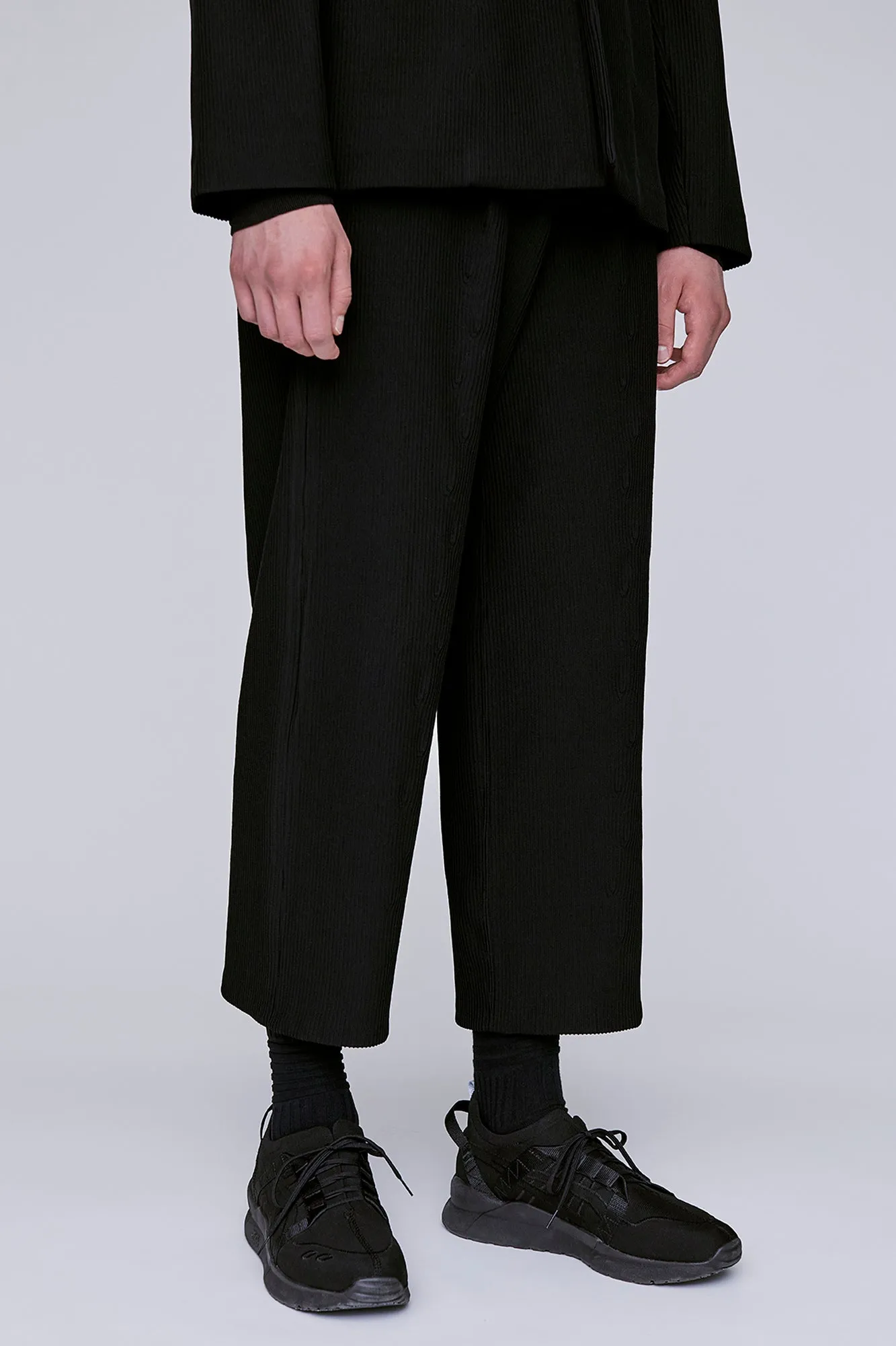 SOFT HYPHA STRAIGHT PANTS